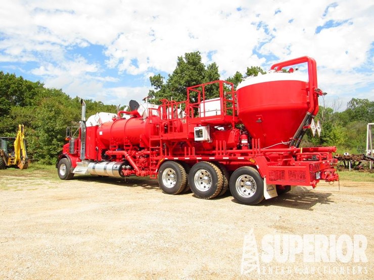 2012-kenworth-t800-image-3