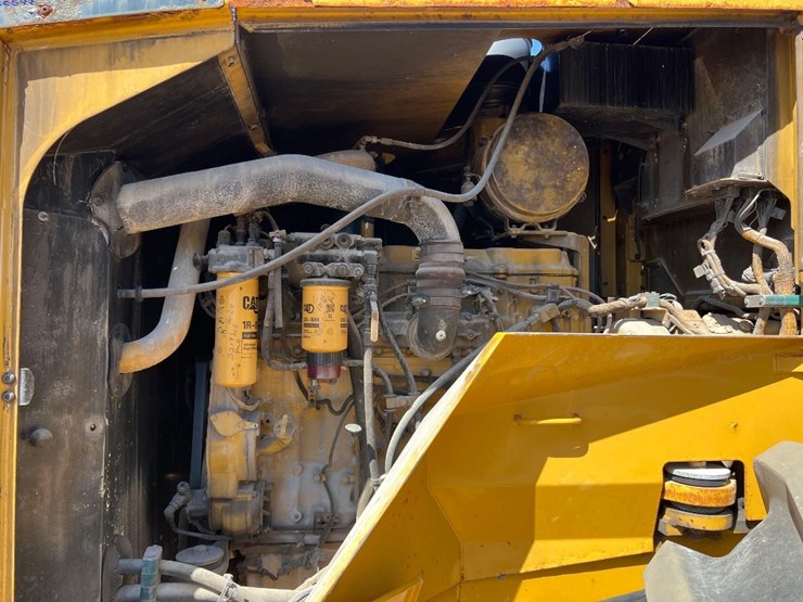 2015-caterpillar-rm-300-image-32