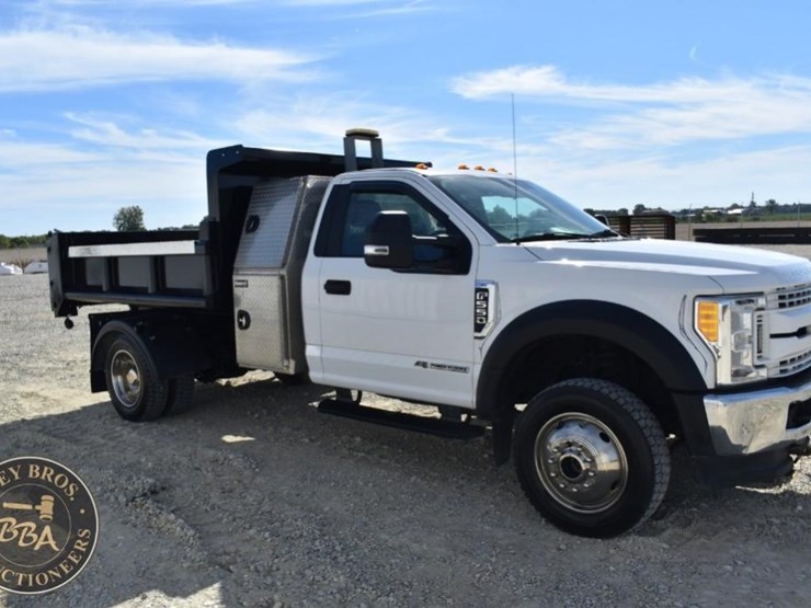 2017-ford-f550-image-24