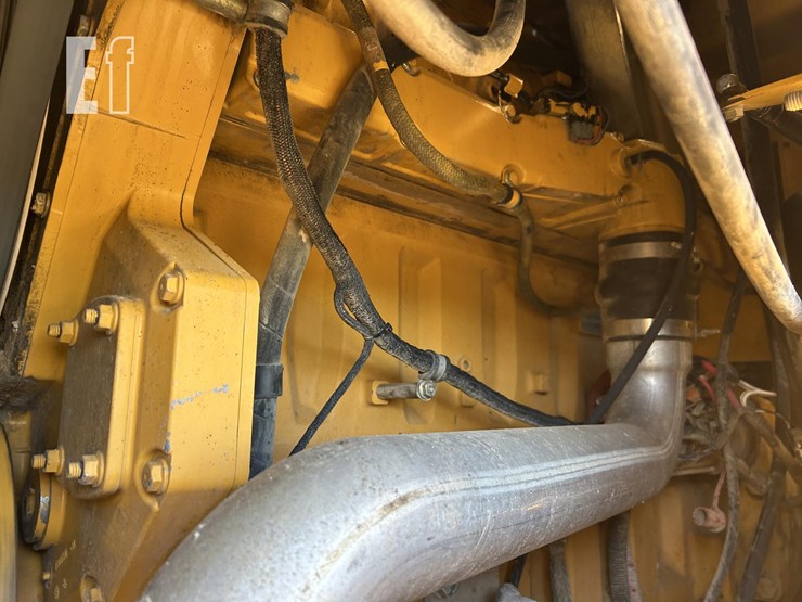 2003-deere-824j-image-36