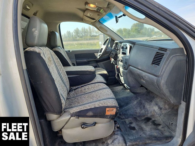 2009-dodge-ram-5500-image-19