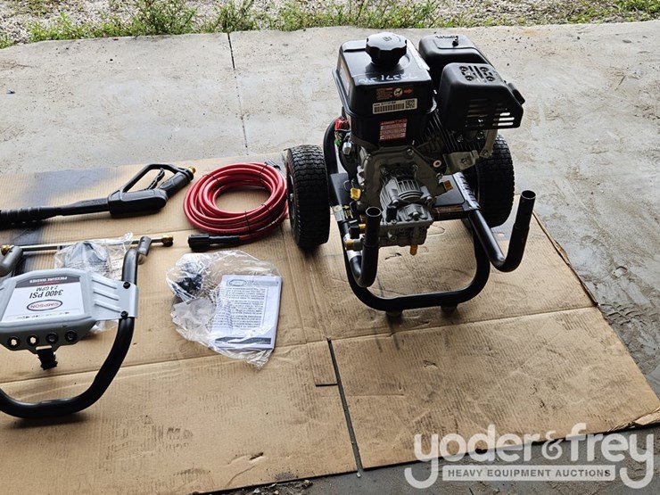simpson-3300-psi-pressure-washer-image-3