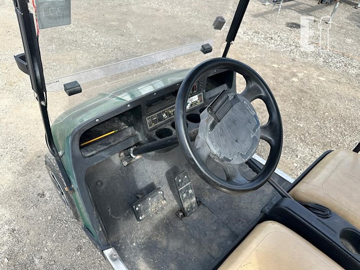 e-z-go-4-seater-electric-golf-cart-163-image-10
