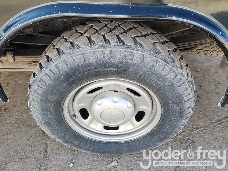 2016-ford-f350-xl-image-12