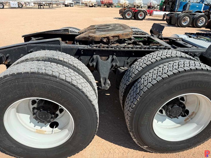 2018-international-transtar-8600-image-7