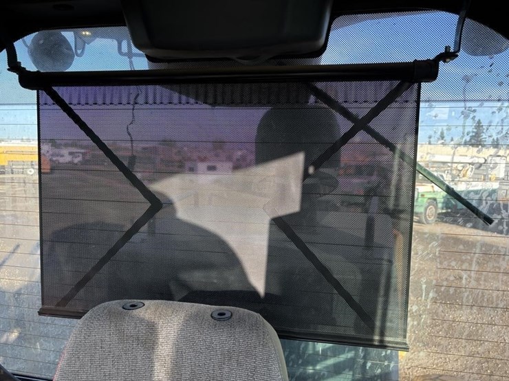 2011-deere-872gp-image-55