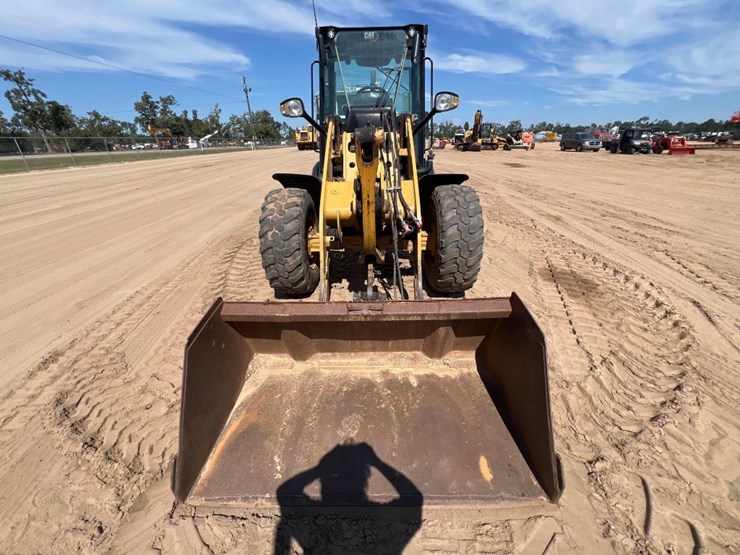 2021-caterpillar-908m-image-7