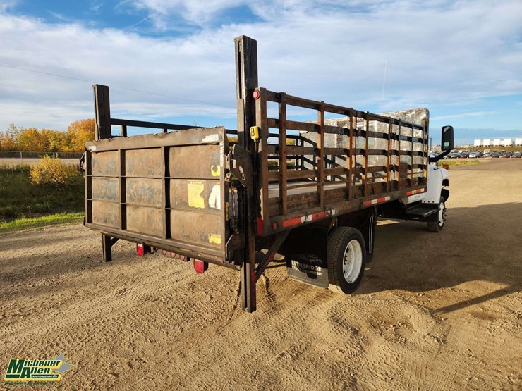 2007-gmc-topkick-c5500-image-2