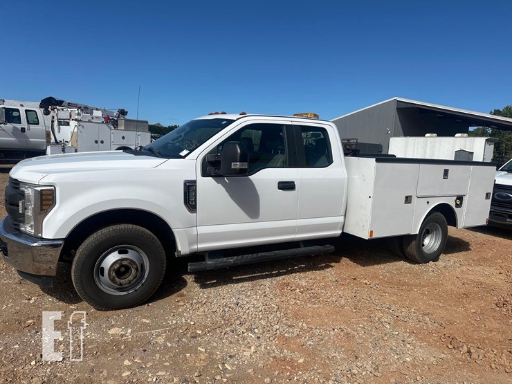 2018-ford-f350-sd-xl-image-1