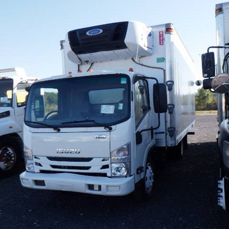 2017 ISUZU NQR