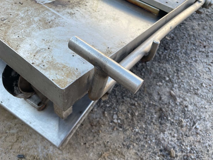 #1942-•-(2)-stainless-steel-bases-image-5
