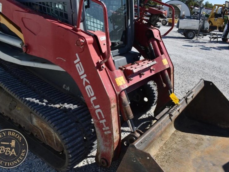 2020-takeuchi-tl12r2-image-41