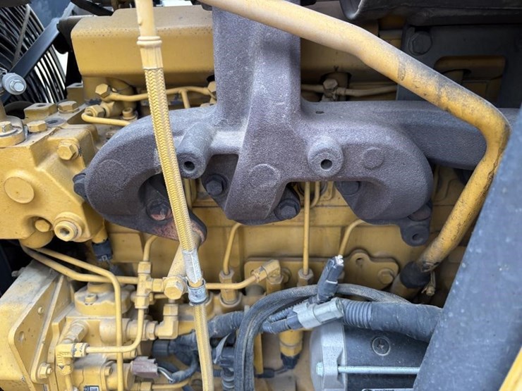 2012-deere-210lj-image-52