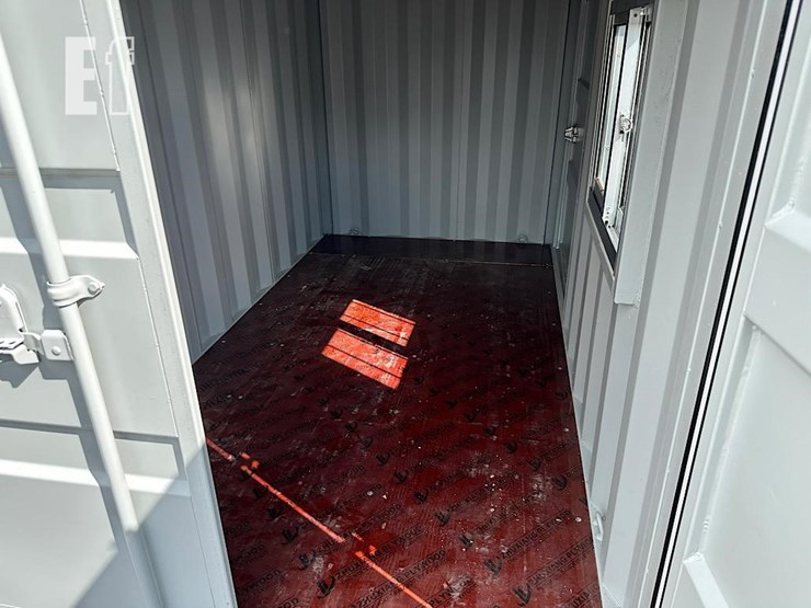 hurricane-5'x10'x5.5'-shipping-container-image-6