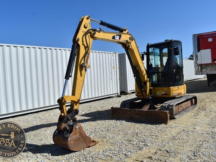 2013-caterpillar-305.5d-cr-image-18