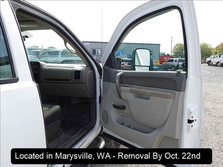 2011-gmc-2500-image-5