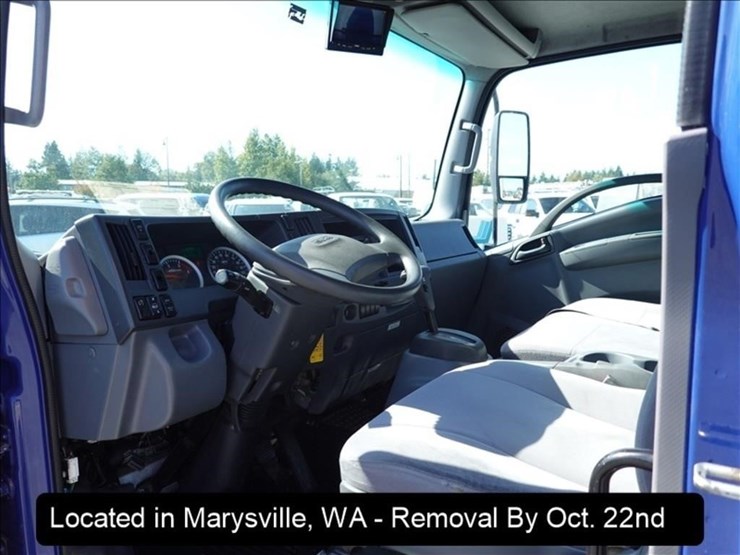 2019-isuzu-npr-xd-image-7