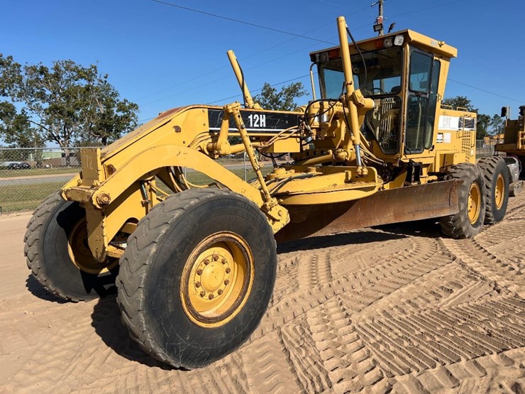 1998-caterpillar-12h-image-8