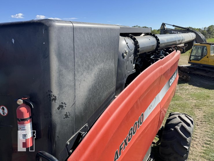 2004-case-ih-8010-image-36