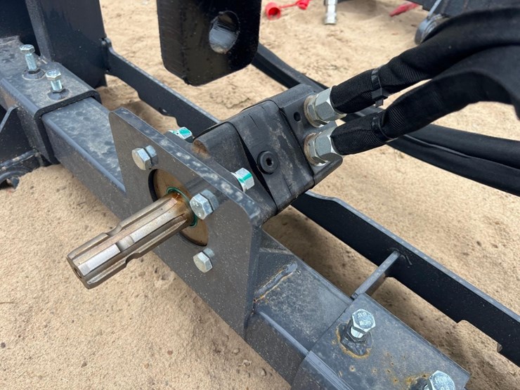 unused-landhonor-pha-16-2c-hyd-3pt-hitch-mount-image-3