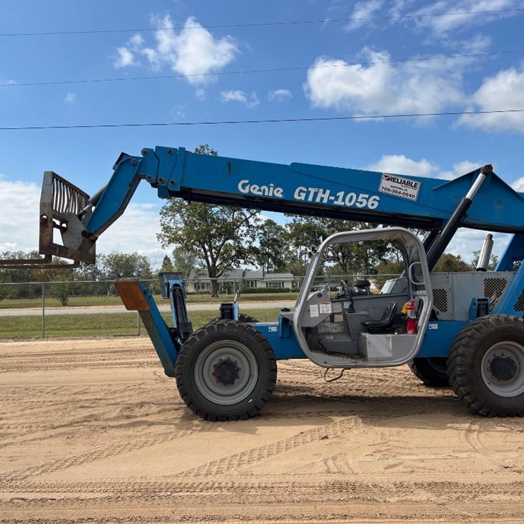 2007 GENIE GTH1056
