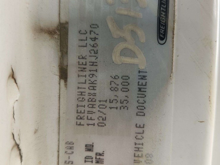 2001-freightliner-fl80-image-10