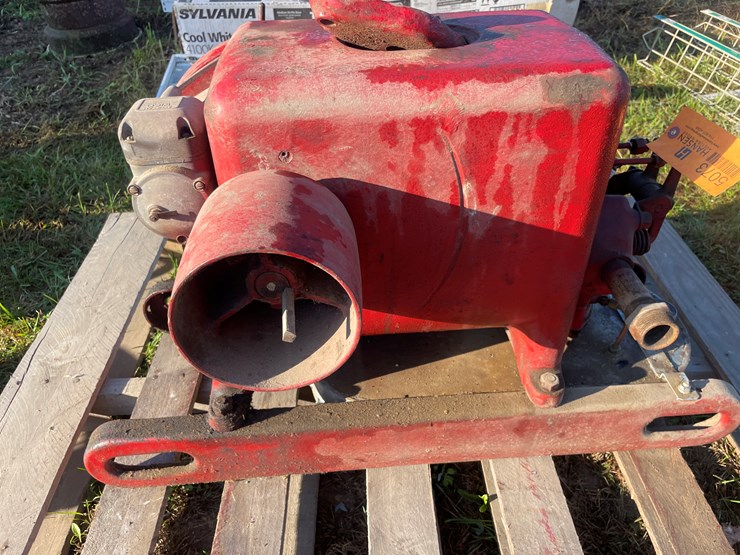 #5073-•-mccormick-hit-and-miss-engine-image-9