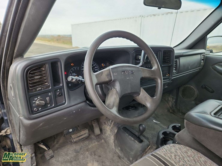 2006-gmc-sierra-2500hd-image-13