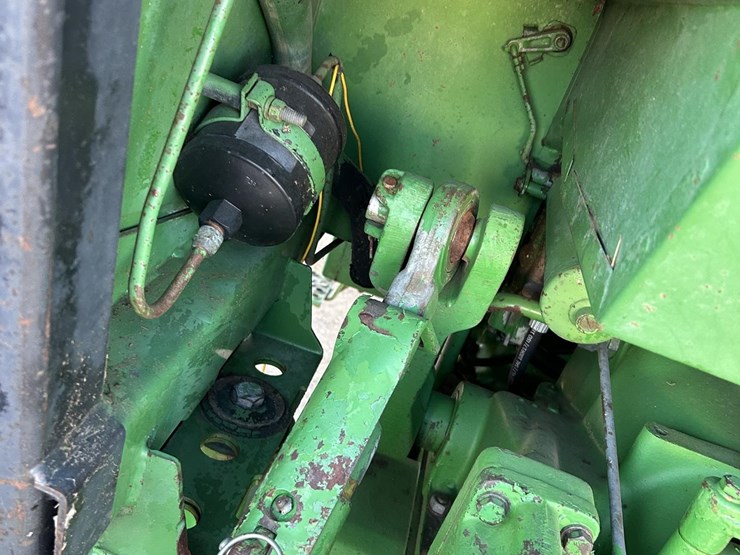 1982-john-deere-4440-image-24