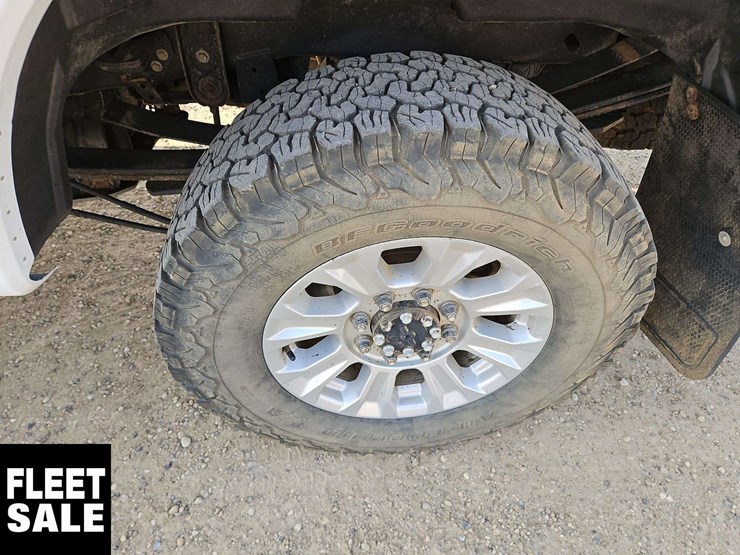 2021-ford-f250-image-25