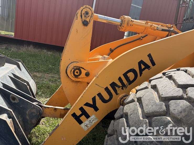 2011-hyundai-hl740-9-image-14