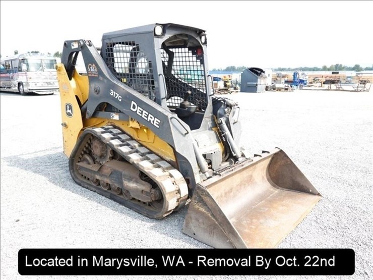 2016-deere-317g-image-16