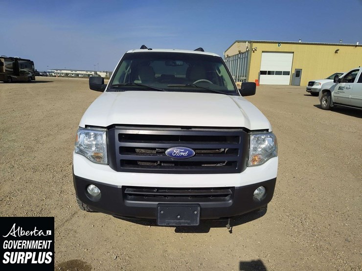 2011-ford-expedition-image-25