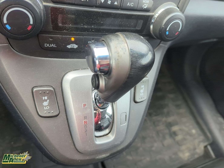 2010-honda-crv-image-9