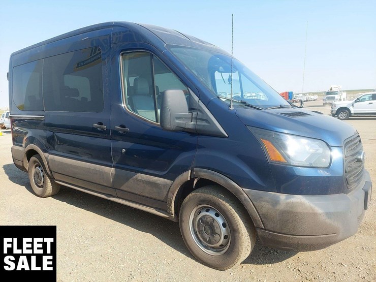 2019-ford-transit-image-2