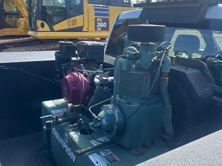 2018-ford-f350-sd-xl-image-14