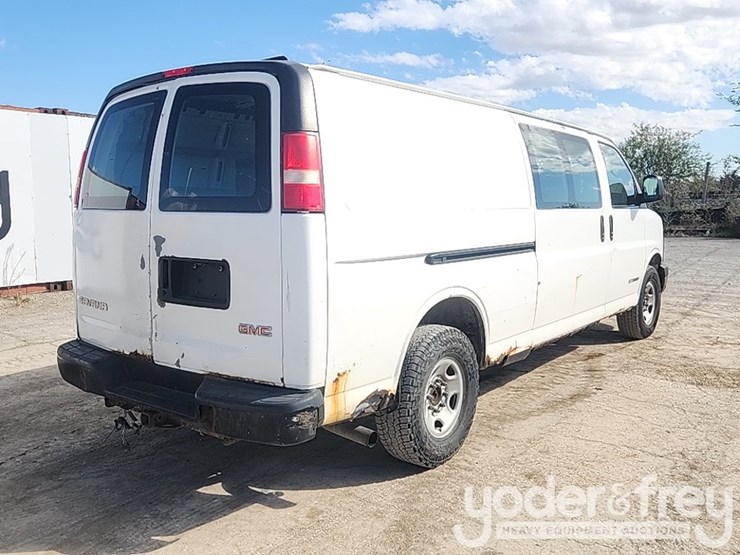 2006-gmc-savana-g2500-image-5