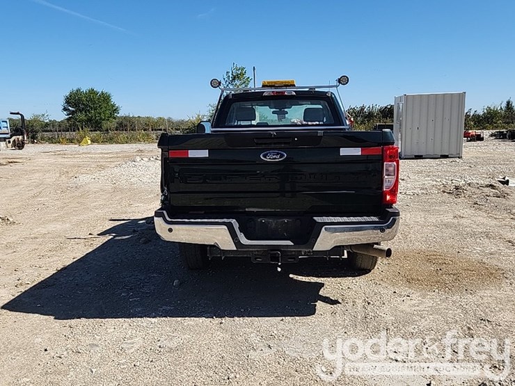 2020-ford-f250-xl-image-11
