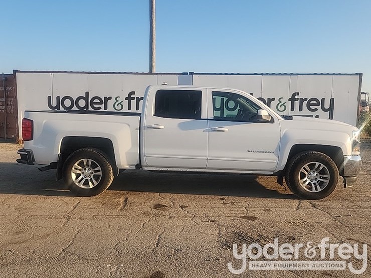 2017-chevrolet-1500-image-6