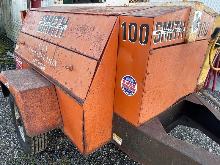 #1933-•-smith-air-compressor-trailer-image-10