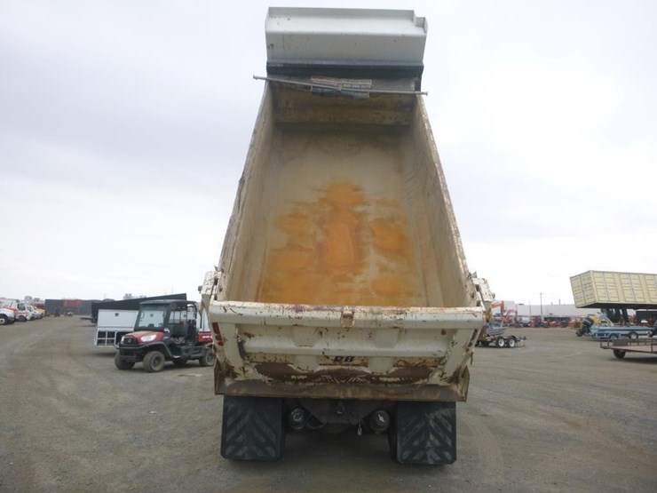 2008-sterling-lt9500-image-8