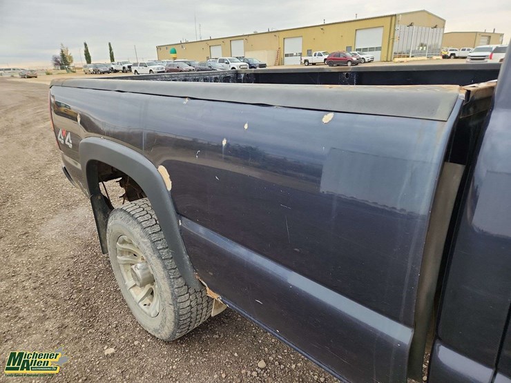 2006-gmc-sierra-2500hd-image-44