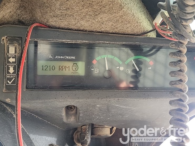 2010-deere-332d-image-28