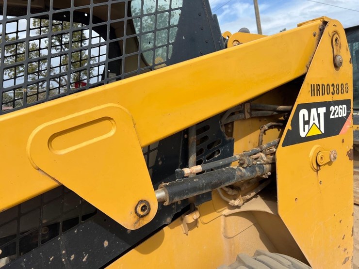 caterpillar-226d-image-16