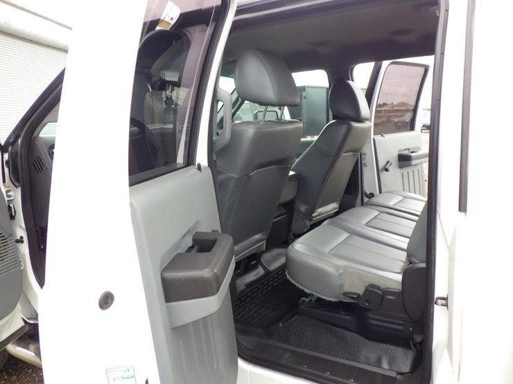 2016-ford-f550-image-8