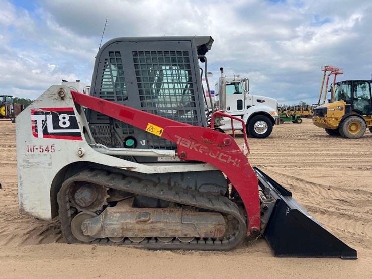 2019-takeuchi-tl8-image-5