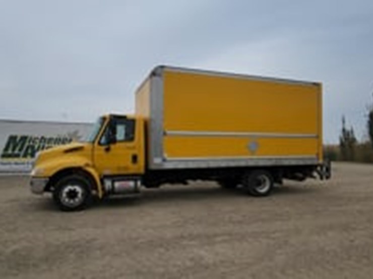 2013-international-durastar-4300-image-5