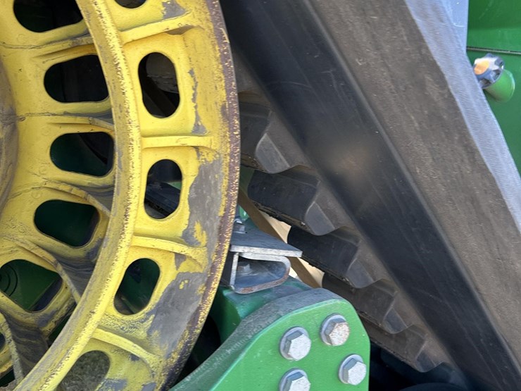 2016-john-deere-9620rx-image-44