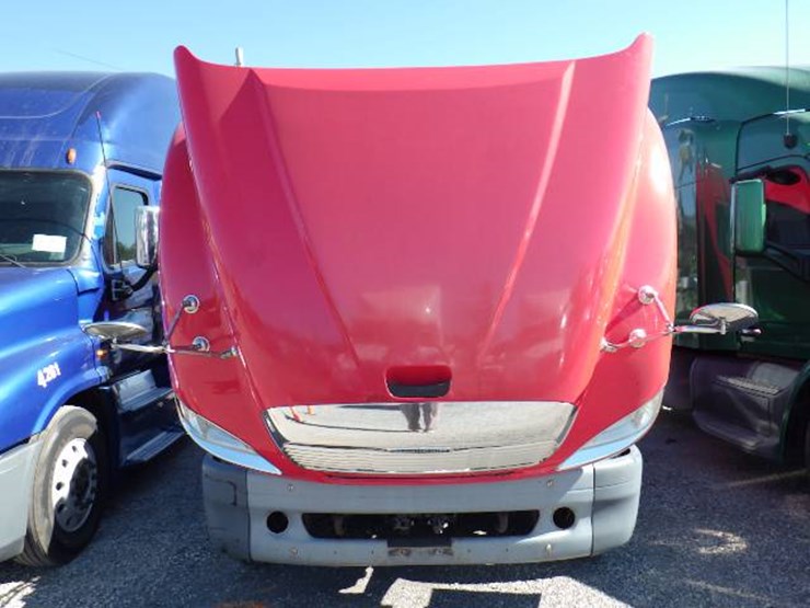 2013-freightliner-cl120-columbia-image-15