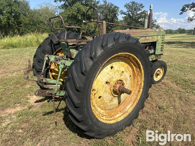 john-deere-b-image-7